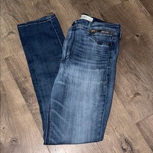 Abercrombie & Fitch Straight Leg Jeans